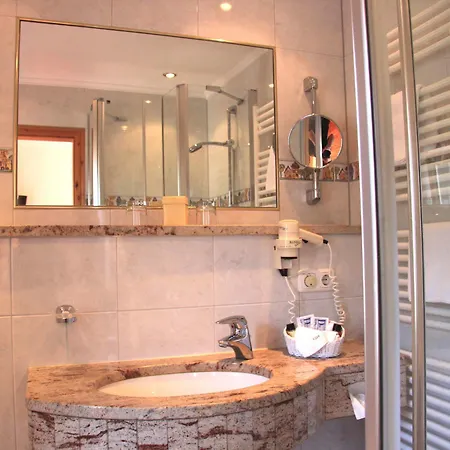 Arnika Garni Hotel